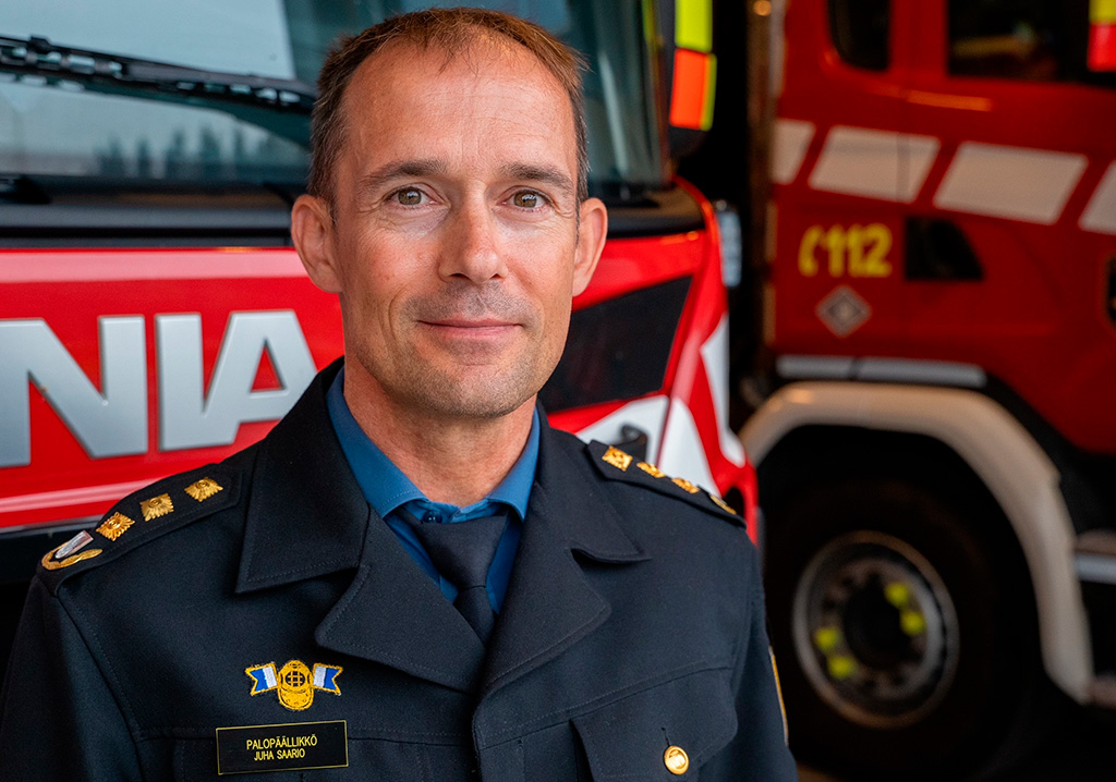 Palopäällikkö Juha Saario Keski-Suomesta valittiin Kainuun uudeksi pelastusjohtajaksi.