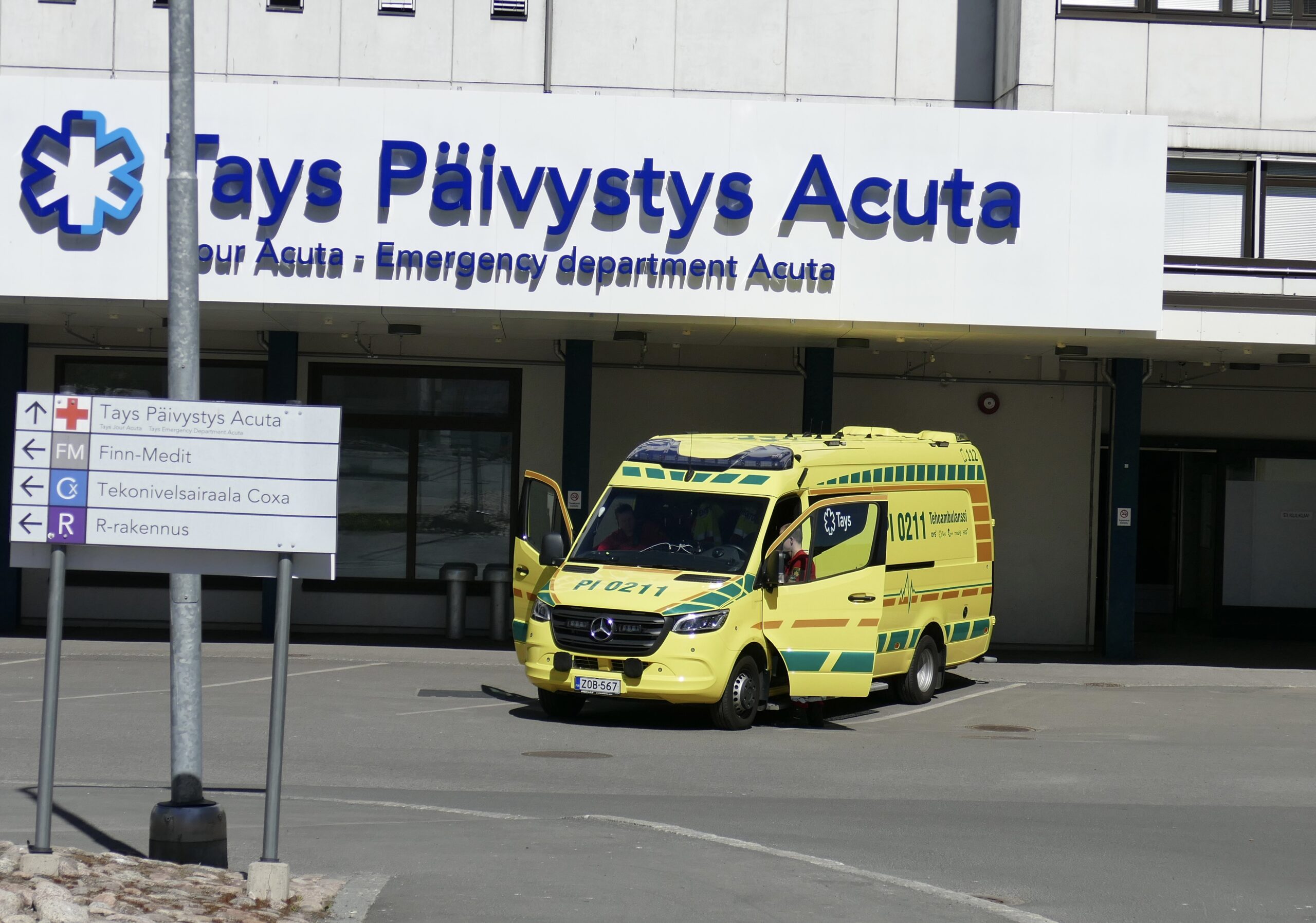 Miten viittä sosiaali- ja terveysministeriön hankkimaa tehoambulanssia on käytetty? Tehoambulansseja operoivat tahot vastasivat Pelastustiedon tehoambulanssikyselyyn.