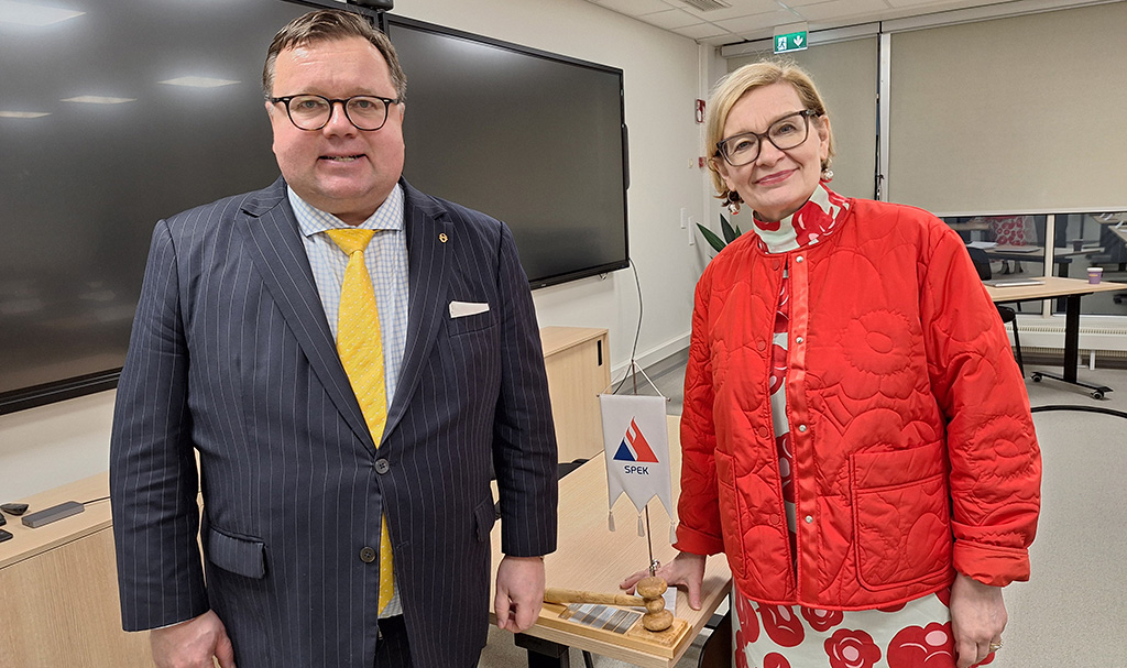 SPEKin valtuusto valitsi hallituksen puheenjohtajaksi Mika Paavilaisen ja valtuuston puheenjohtajaksi Paula Risikon.