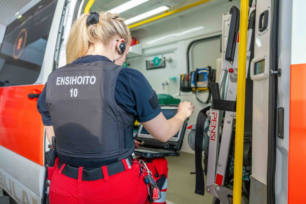 Laaja Väkivalta ensihoidossa -tutkimushanke on nyt valmis.