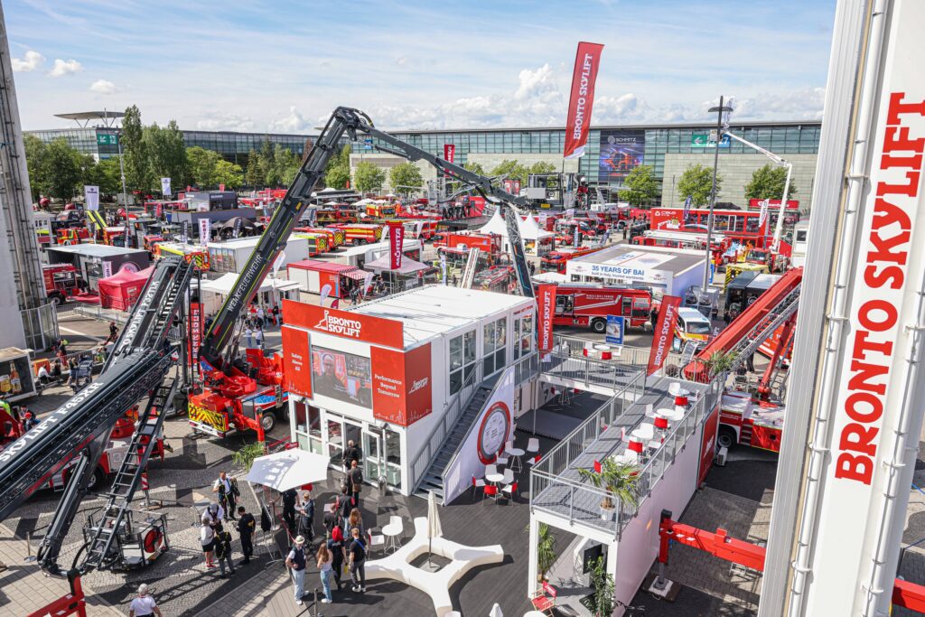 Pelastusalan Interschutz 2026 -messut Saksan Hannoverissa keräsi paikalle 140 000 vierasta. 1772 näytteilleasettajan joukossa oli myös suomalaisyrityksiä. Yritykset kertovat, mitä messut antoivat. Kuva: Bronto Skylift