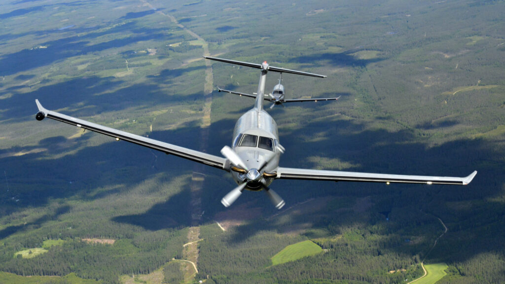 Puolustusvoimien Pilatus PC-12 NG -lentokoneen sisätilat ovat muunneltavissa rahti- ja matkustajakäyttön lisäksi sairaankuljetuskäyttöön.